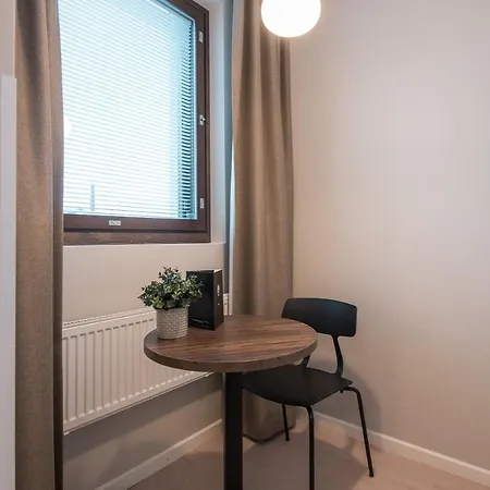 Huoneisto Forenom Kauppakatu 4*